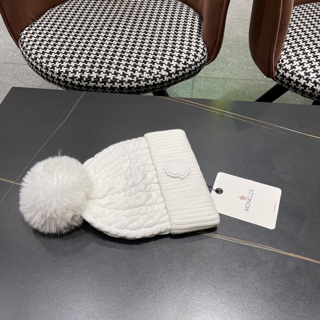 MONCLER蒙口🎩2025羊毛针织毛线帽，球可拆卸，可隨意搭配，好品质高端大气，超柔软！超火爆💖质感
