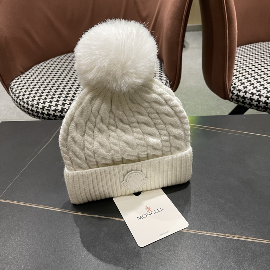  MONCLER蒙口🎩2025羊毛针织毛线帽，球可拆卸，可隨意搭配，好品质高端大气，超柔软！超火爆💖质感