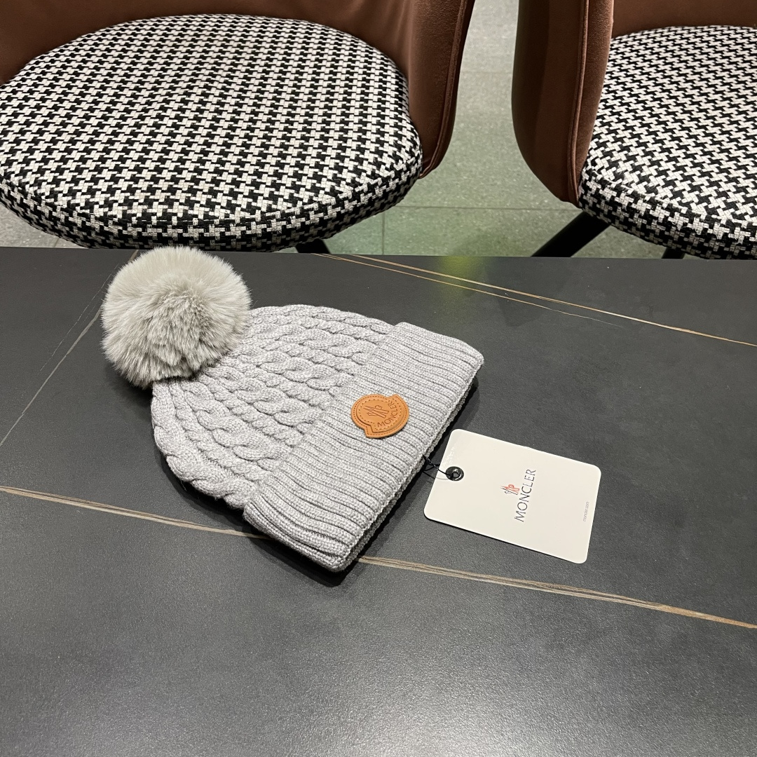  MONCLER蒙口🎩2025羊毛针织毛线帽，球可拆卸，可隨意搭配，好品质高端大气，超柔软！超火爆💖质感