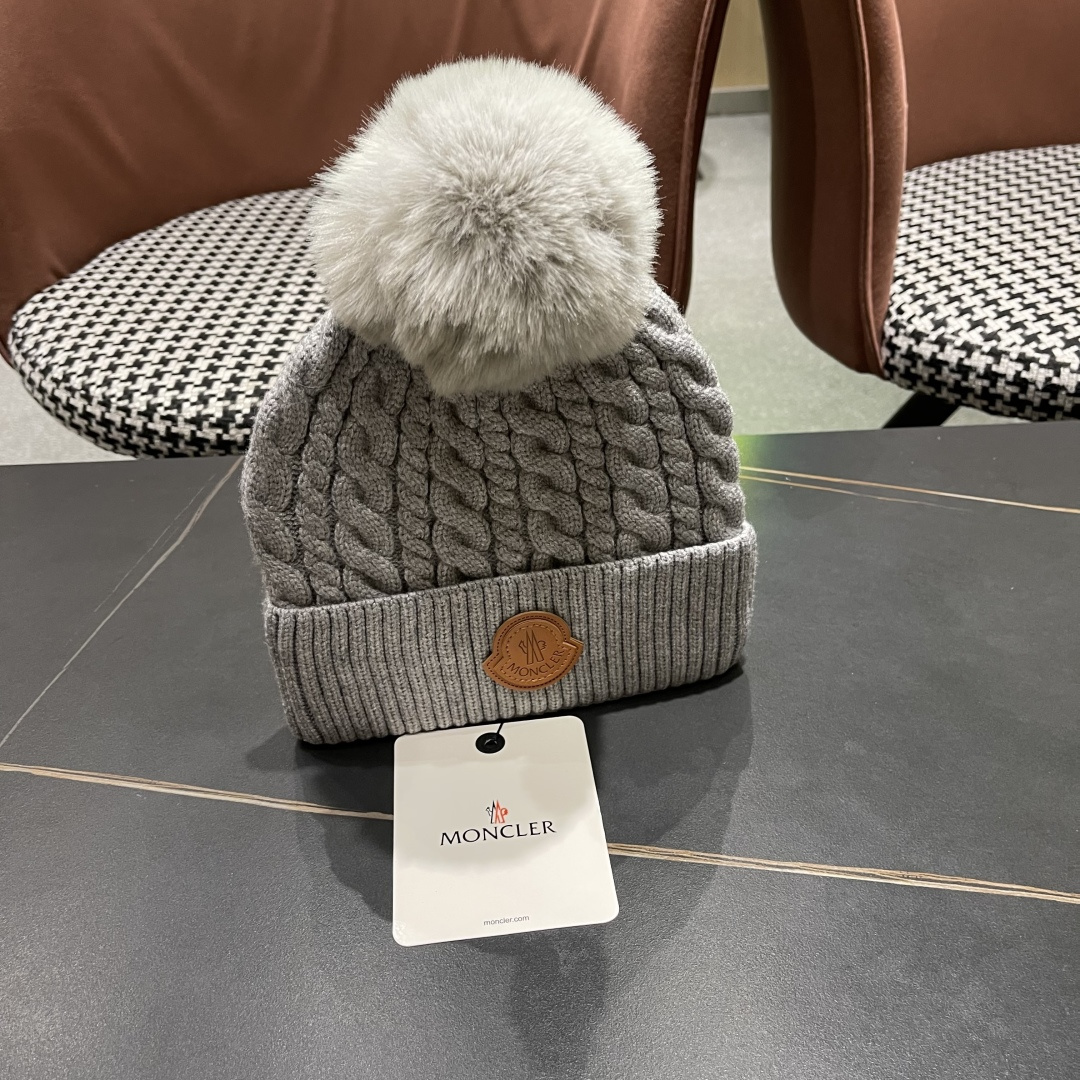  MONCLER蒙口🎩2025羊毛针织毛线帽，球可拆卸，可隨意搭配，好品质高端大气，超柔软！超火爆💖质感