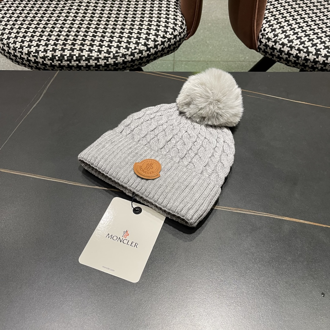  MONCLER蒙口🎩2025羊毛针织毛线帽，球可拆卸，可隨意搭配，好品质高端大气，超柔软！超火爆💖质感