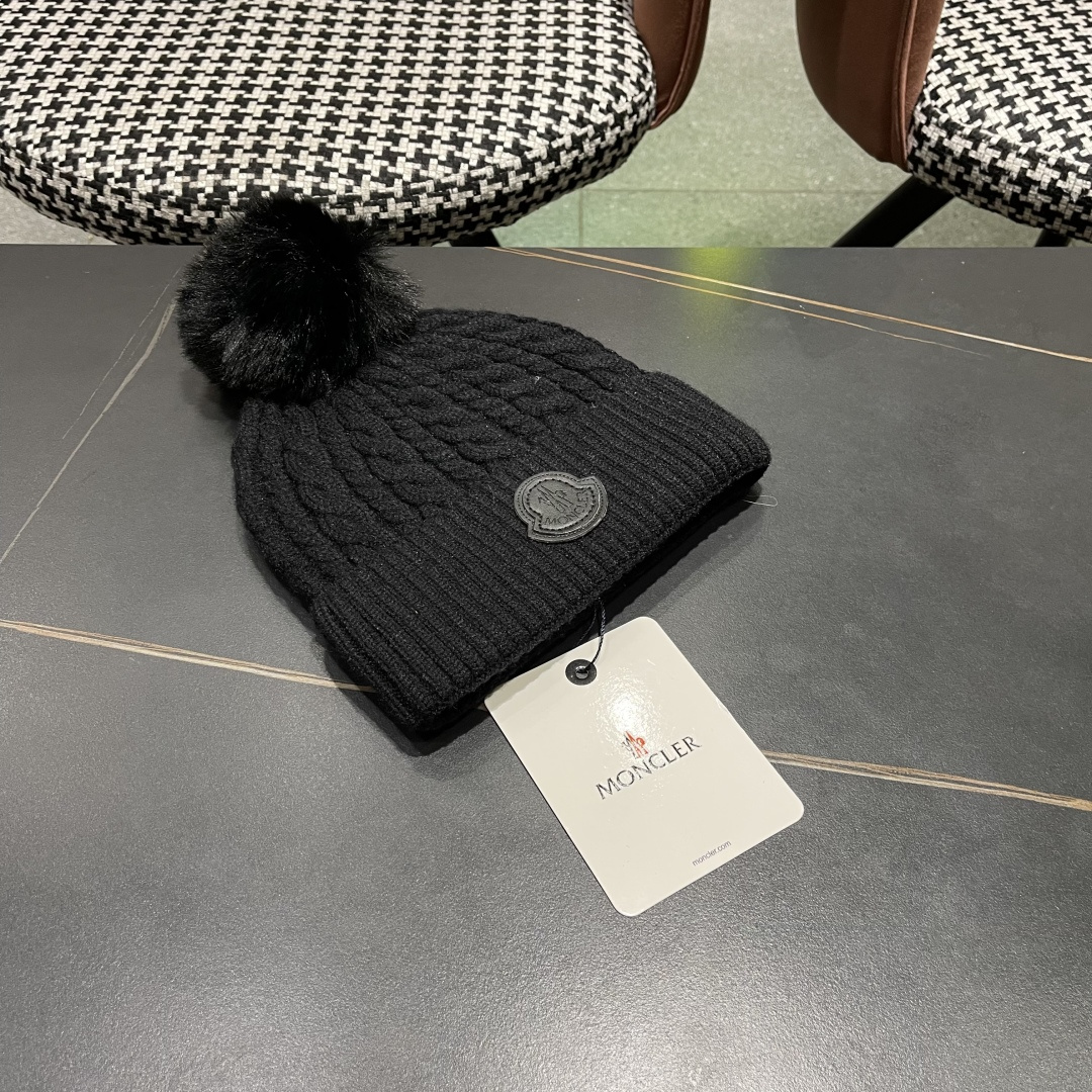  MONCLER蒙口🎩2025羊毛针织毛线帽，球可拆卸，可隨意搭配，好品质高端大气，超柔软！超火爆💖质感