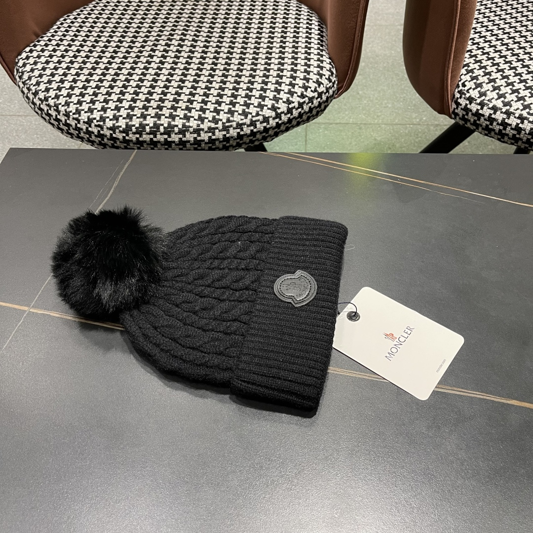  MONCLER蒙口🎩2025羊毛针织毛线帽，球可拆卸，可隨意搭配，好品质高端大气，超柔软！超火爆💖质感