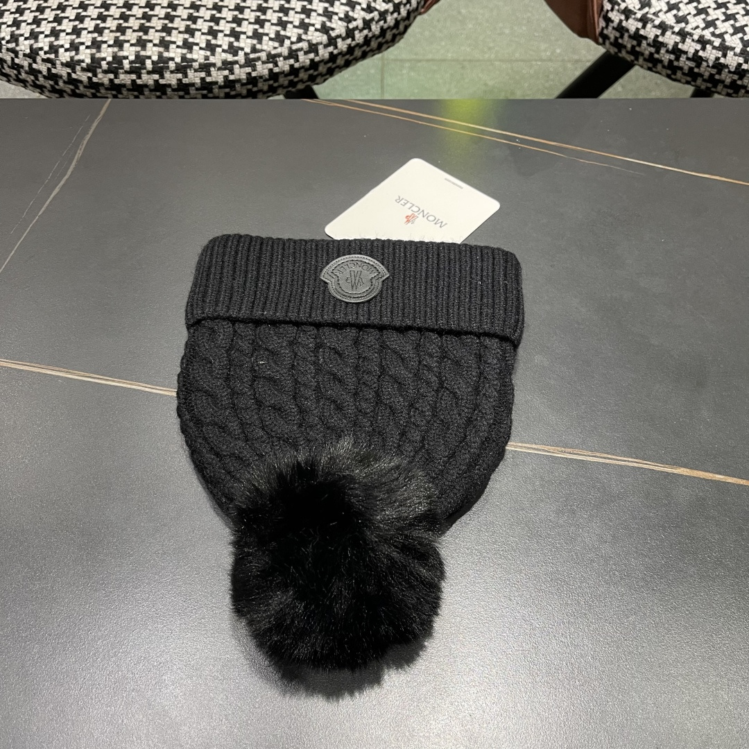  MONCLER蒙口🎩2025羊毛针织毛线帽，球可拆卸，可隨意搭配，好品质高端大气，超柔软！超火爆💖质感