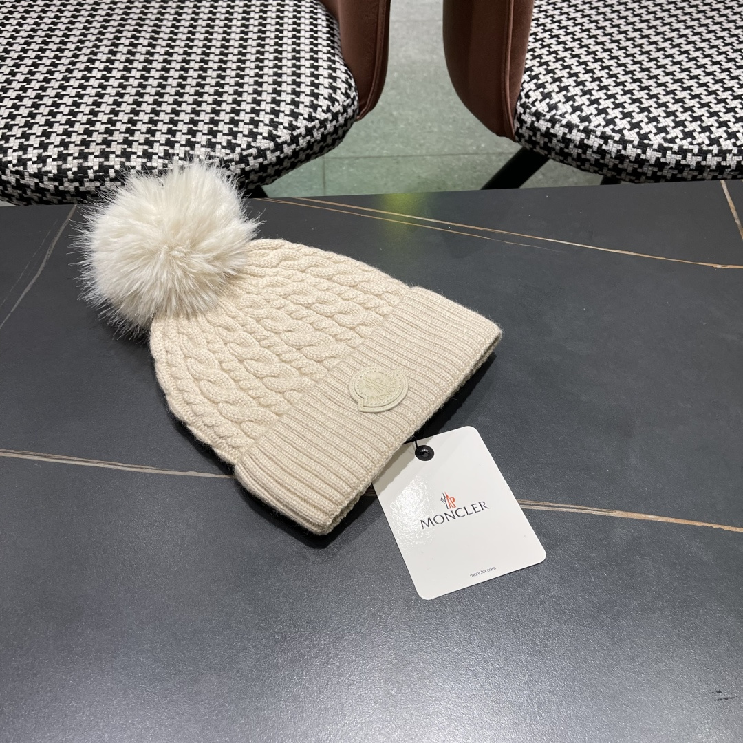  MONCLER蒙口🎩2025羊毛针织毛线帽，球可拆卸，可隨意搭配，好品质高端大气，超柔软！超火爆💖质感