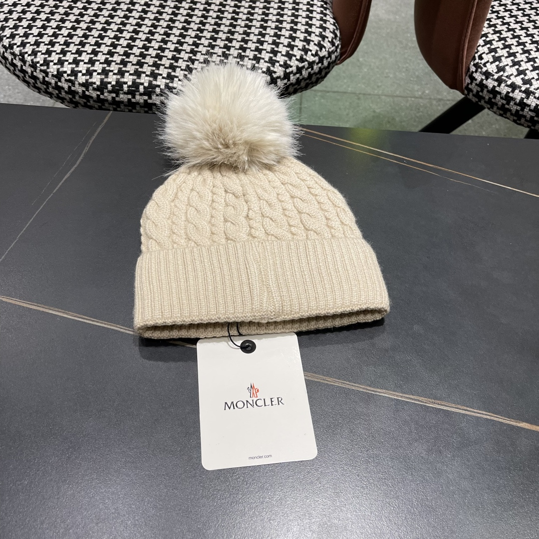  MONCLER蒙口🎩2025羊毛针织毛线帽，球可拆卸，可隨意搭配，好品质高端大气，超柔软！超火爆💖质感
