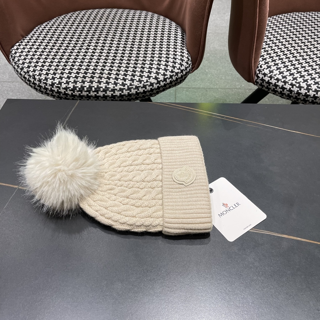  MONCLER蒙口🎩2025羊毛针织毛线帽，球可拆卸，可隨意搭配，好品质高端大气，超柔软！超火爆💖质感