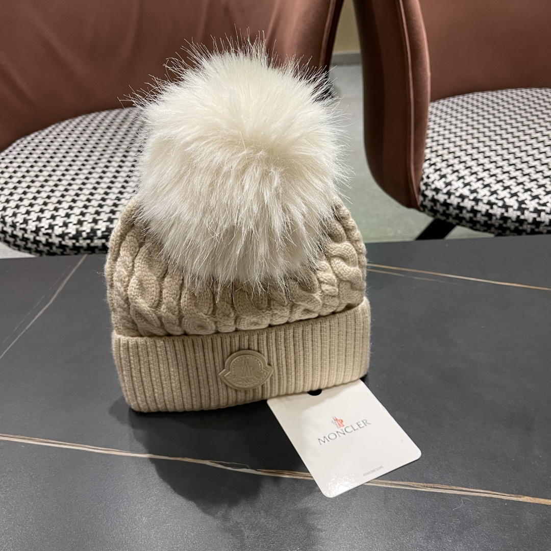  MONCLER蒙口🎩2025羊毛针织毛线帽，球可拆卸，可隨意搭配，好品质高端大气，超柔软！超火爆💖质感