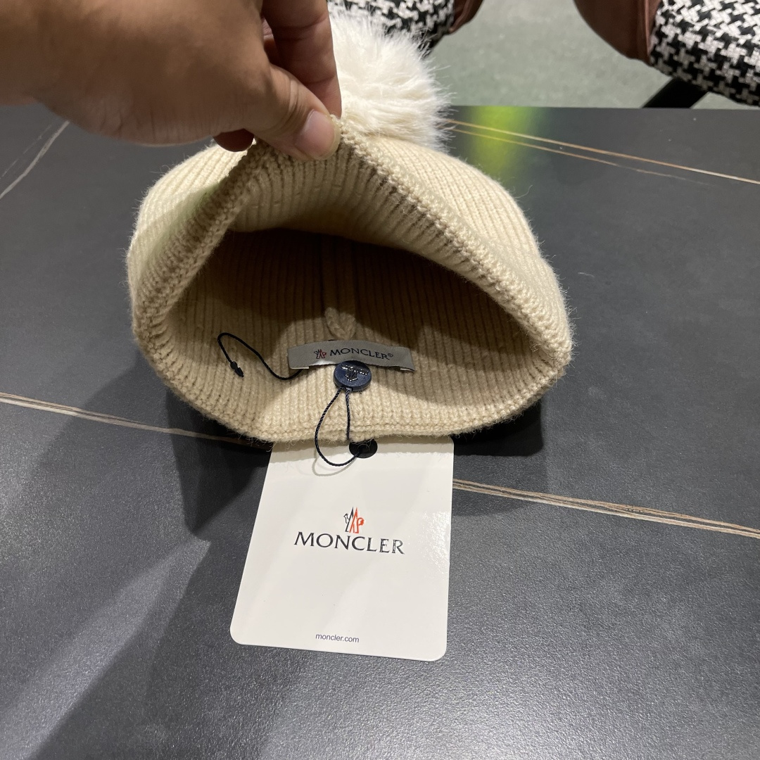    【MONCLER蒙口】2025秋冬新款针织毛球毛线帽#非常有质感的一款～闭眼入