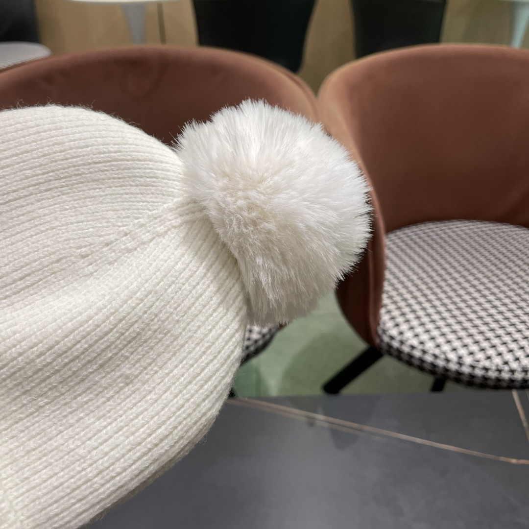    【MONCLER蒙口】2025秋冬新款针织毛球毛线帽#非常有质感的一款～闭眼入