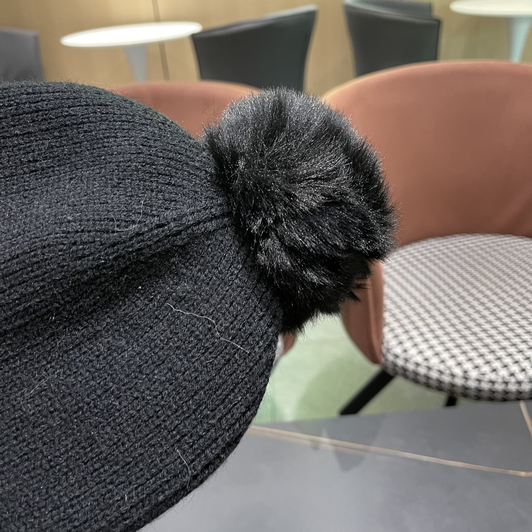    【MONCLER蒙口】2025秋冬新款针织毛球毛线帽#非常有质感的一款～闭眼入