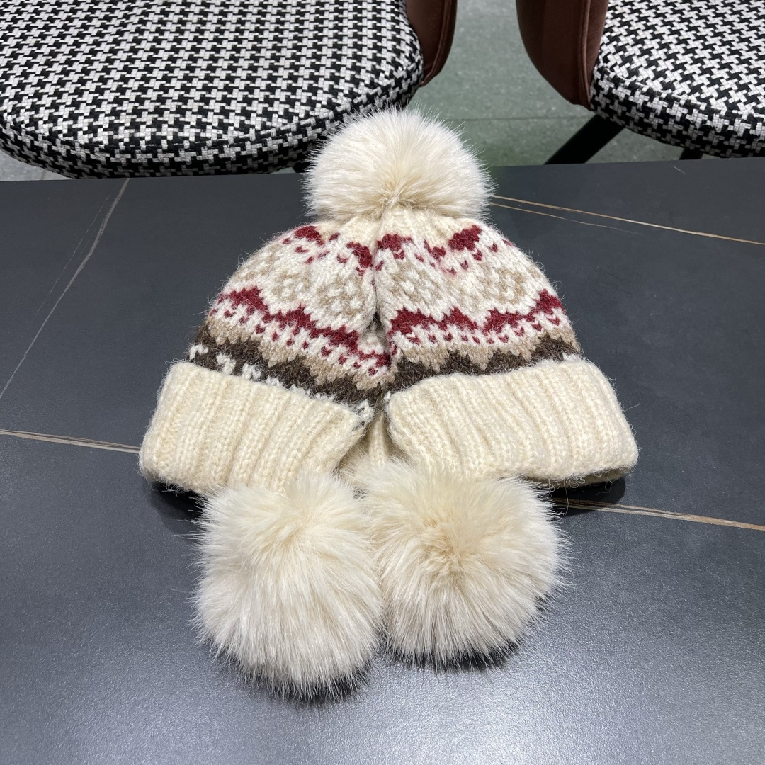  普拉达，毛线帽子加厚保暖护耳骑行防寒套头雷锋帽
2025新款针织帽女秋冬季