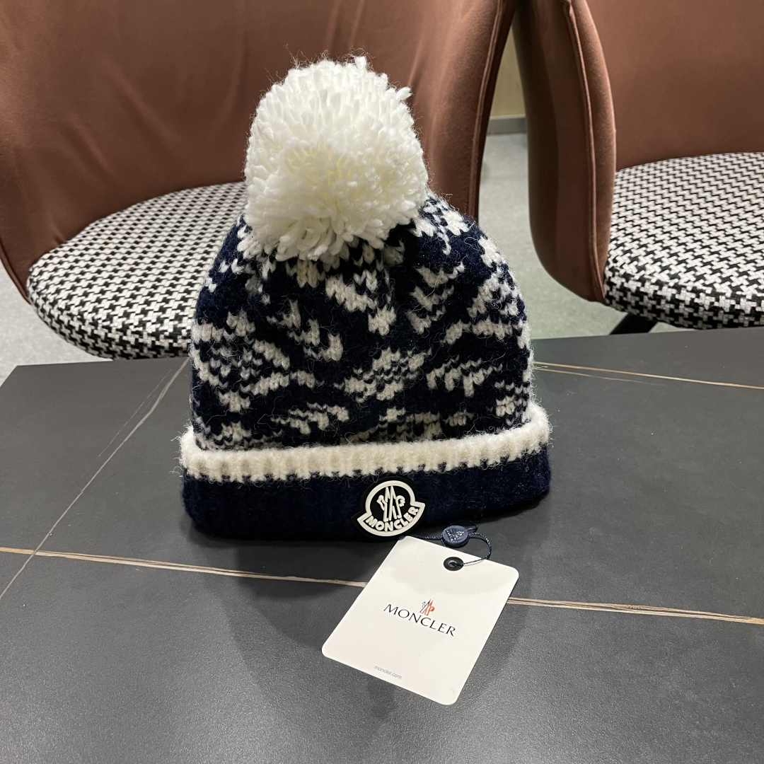  MONCLER（蒙口）费尔岛复古毛球毛线帽女秋冬季显脸
小保暖帽子护耳冷帽针织包头帽