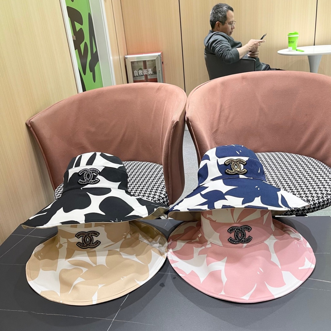  Chanel(香奈儿)新款韩系帽子女春夏显脸小时尚盆帽大檐百搭遮阳
渔夫帽双面戴防紫外线