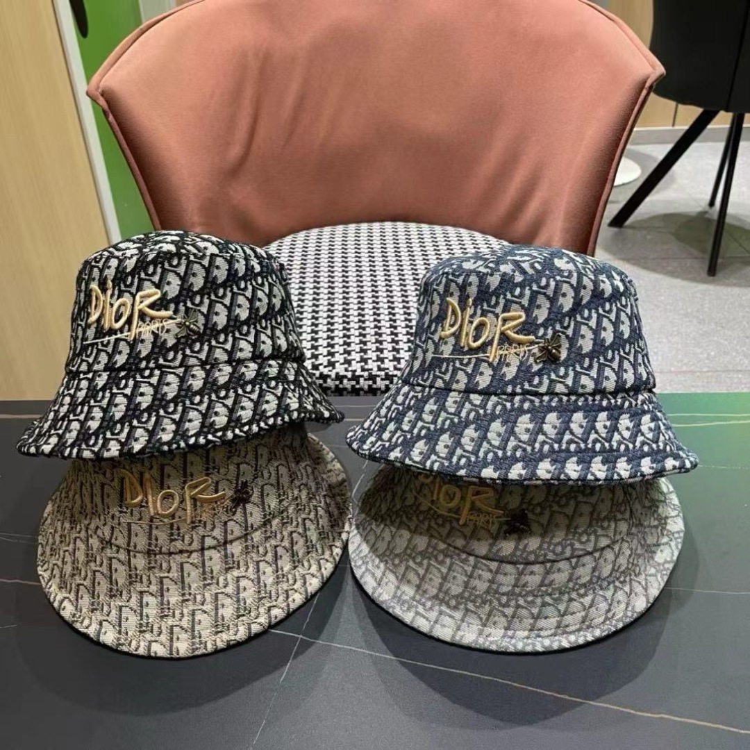 Dior 迪奥 新款原单渔夫帽， 精致純也格调很有感觉，很酷很时尚，专柜断货热门，质量超赞