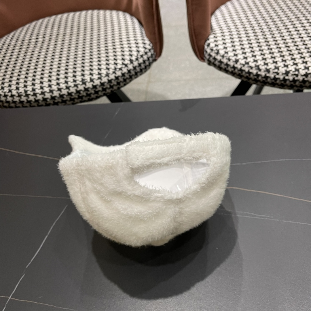  蒙口moncler棒球帽女秋冬季韩版百搭大头围保暖鸭舌帽显脸小毛绒帽子
