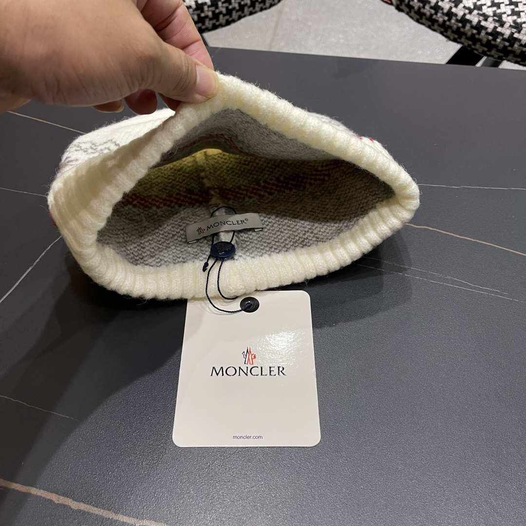  MONCLER（蒙口）雪花套头针织帽保暖百搭大头围复古毛线帽子女秋冬