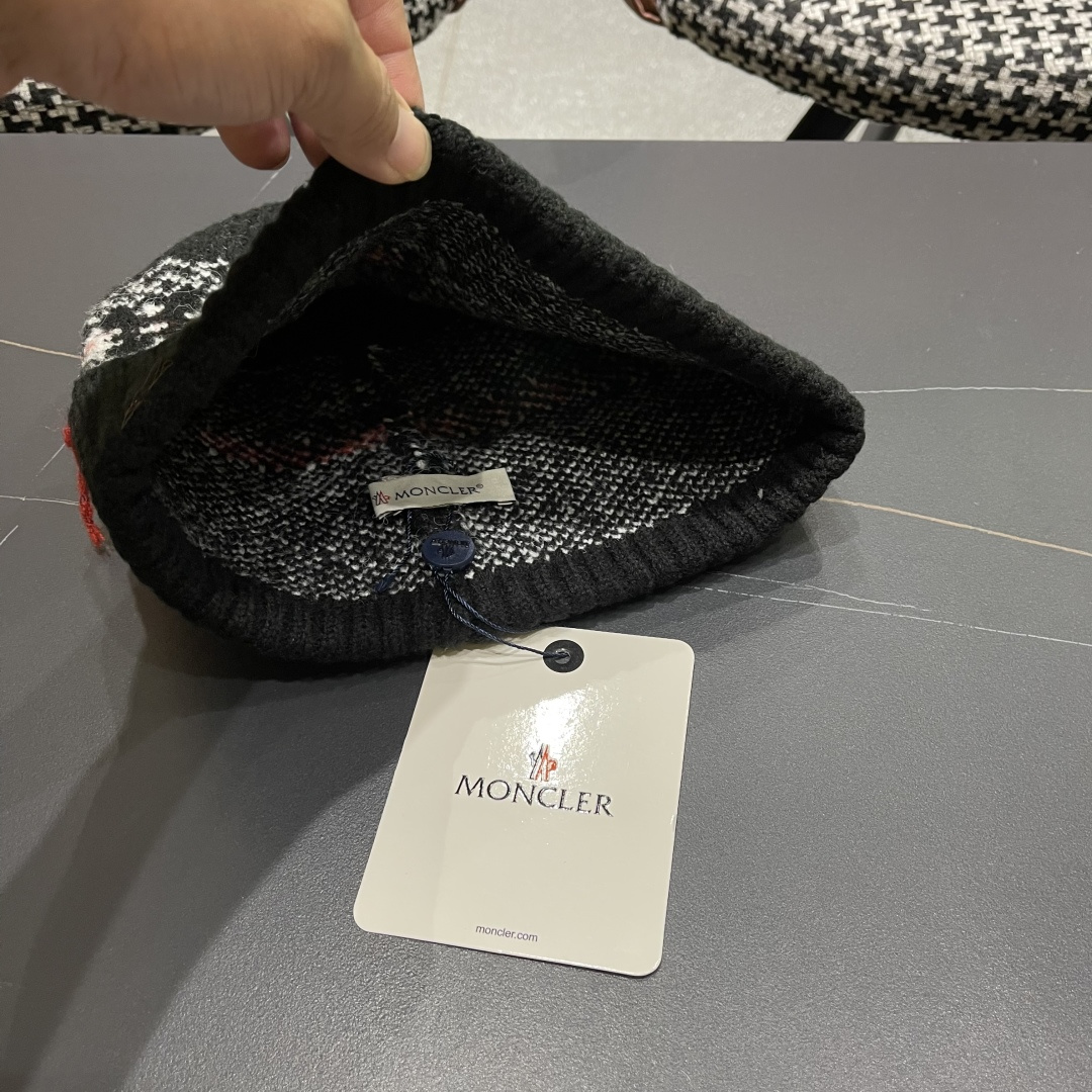  MONCLER（蒙口）雪花套头针织帽保暖百搭大头围复古毛线帽子女秋冬