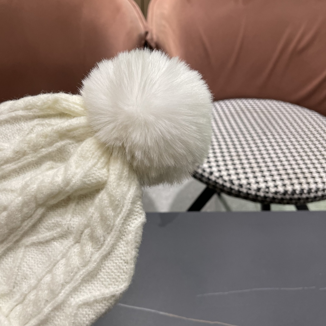  lv路易威登帽子2025女秋冬毛线帽韩版针织帽女士百搭毛球帽护耳冬季套头潮加厚帽