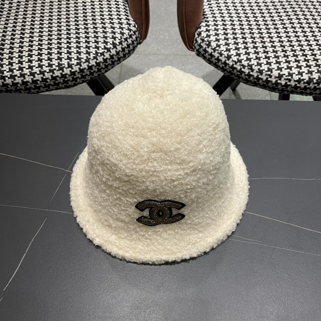  Chanel香奈儿 2025秋冬款渔夫帽毛绒保暖韩版盆帽潮

