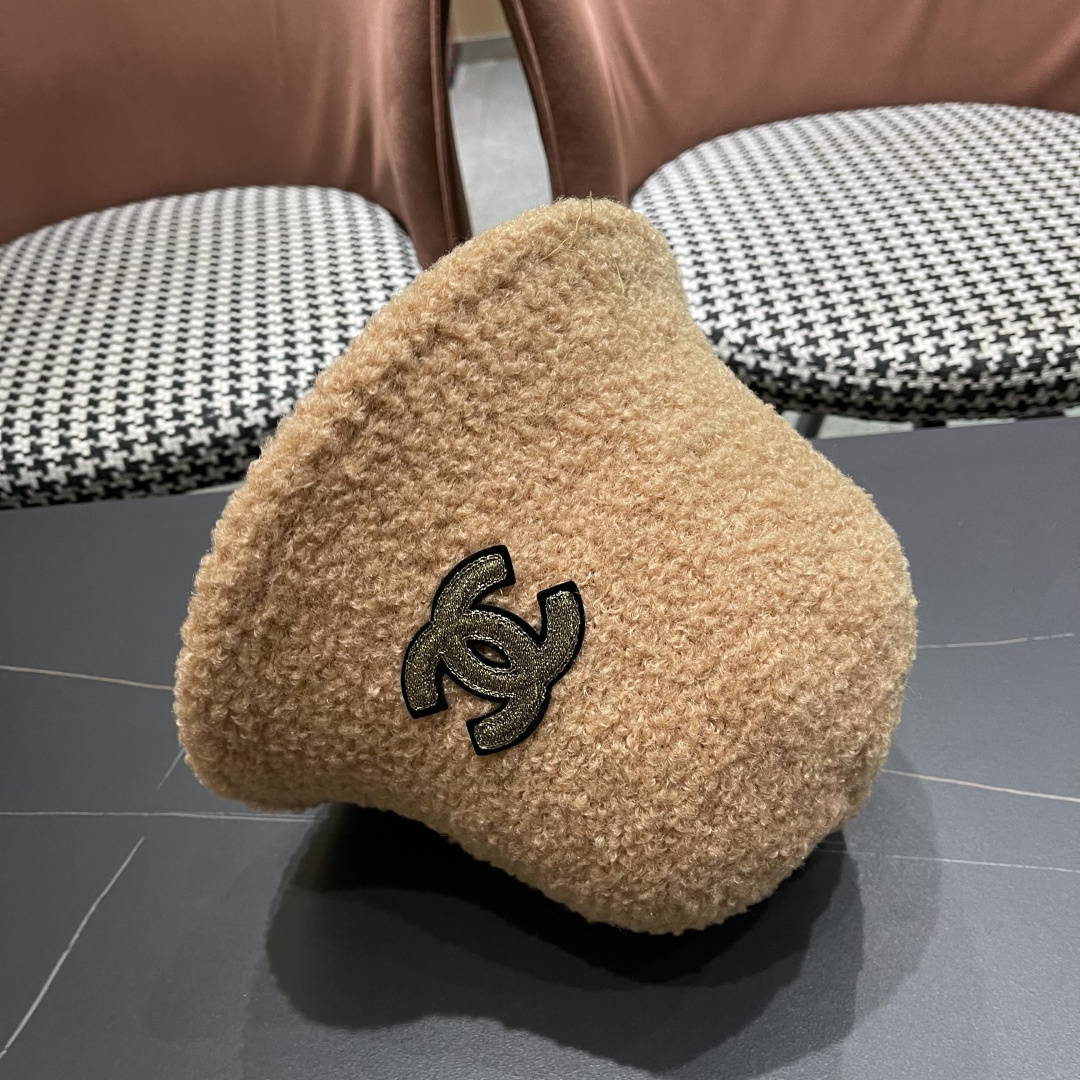  Chanel香奈儿 2025秋冬款渔夫帽毛绒保暖韩版盆帽潮

