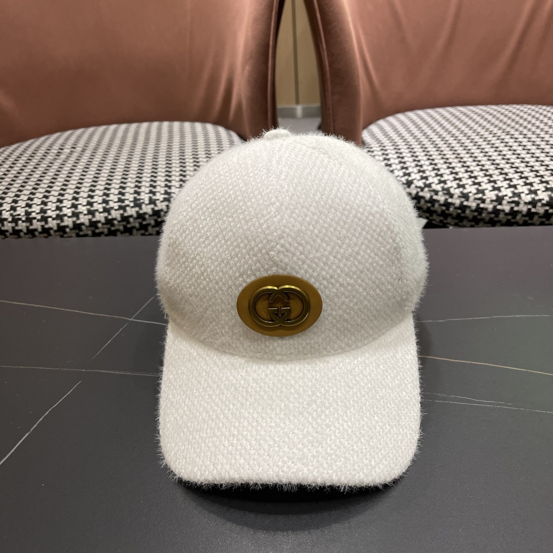 NO:363805,Gucci Baseball Cap GUCCI new autumn and winter new plush baseball cap, very exquisite craftsmanship and easy to carry!  Run volume!  Hat Straw Hat Fisherman Hat Baseball Hat Knitted Hats, Hats, Gucci, espadrilles, Hats古奇棒球帽GUCCI新品秋冬新款毛绒棒球帽, 工艺非常精美 方便携带！跑量！帽子草帽渔夫帽棒球帽针织帽,帽子,gucci,espadrilles,hats,hat