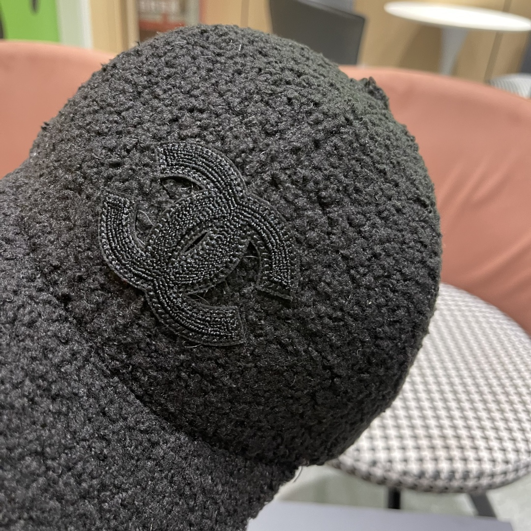  chanel香奈儿】2025新款秋冬小香风款棒球帽🧢，毛绒绒的非常舒服 大牌款超好搭配