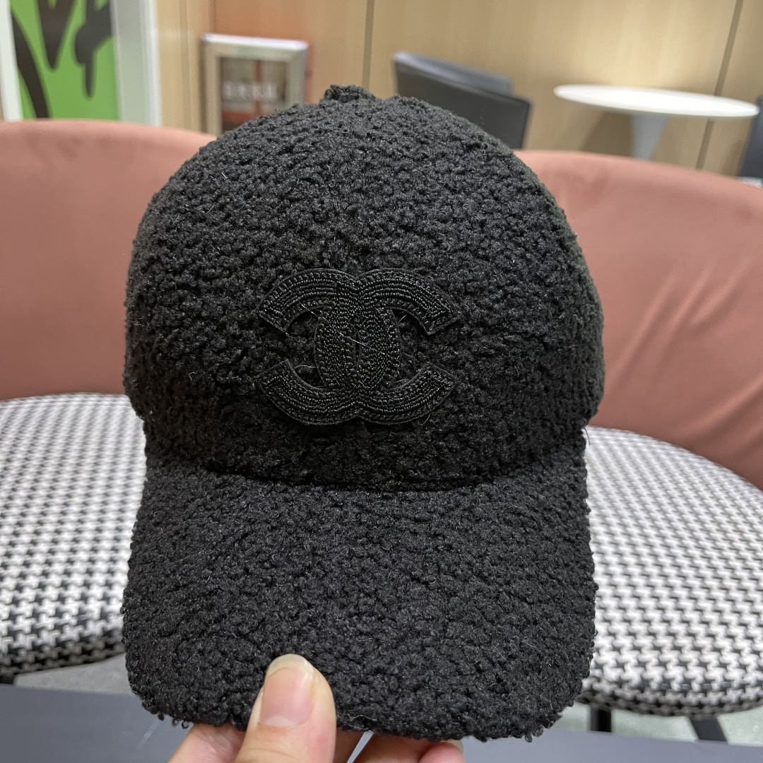  chanel香奈儿】2025新款秋冬小香风款棒球帽🧢，毛绒绒的非常舒服 大牌款超好搭配