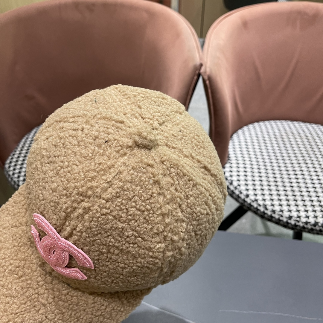  chanel香奈儿】2025新款秋冬小香风款棒球帽🧢，毛绒绒的非常舒服 大牌款超好搭配