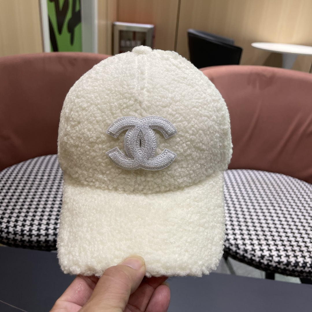  chanel香奈儿】2025新款秋冬小香风款棒球帽🧢，毛绒绒的非常舒服 大牌款超好搭配