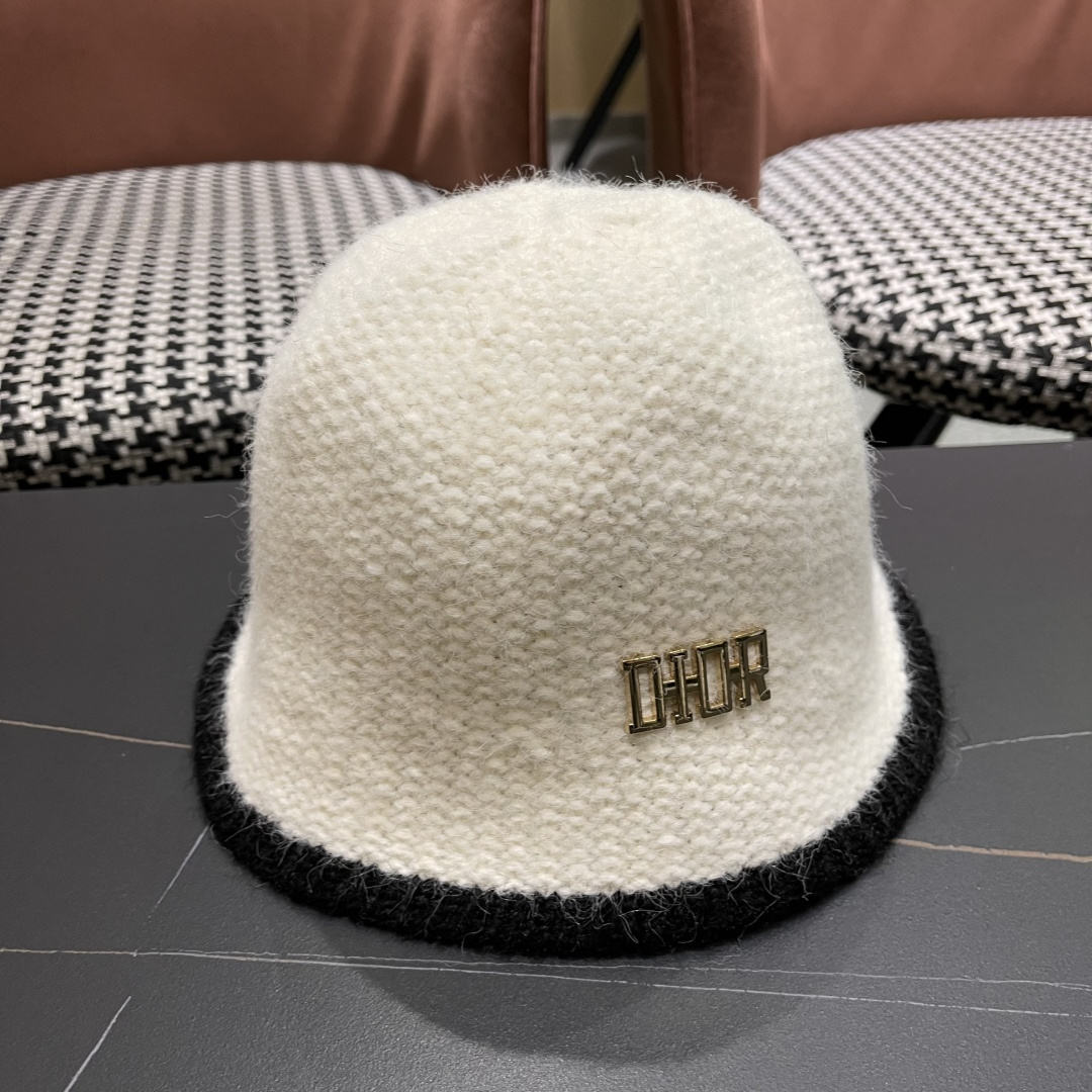 DIOR迪奥 毛茸茸渔夫帽冬天可爱毛毛绒绒秋冬季百搭盆帽帽子冬款女

