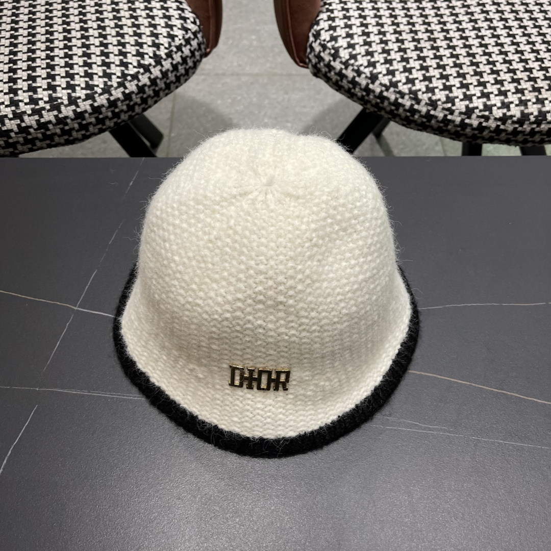 DIOR迪奥 毛茸茸渔夫帽冬天可爱毛毛绒绒秋冬季百搭盆帽帽子冬款女


