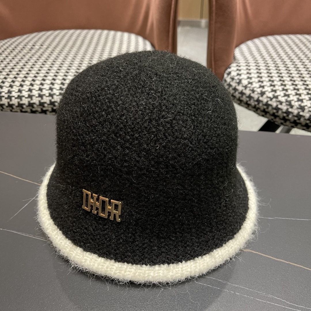  DIOR迪奥 毛茸茸渔夫帽冬天可爱毛毛绒绒秋冬季百搭盆帽帽子冬款女


