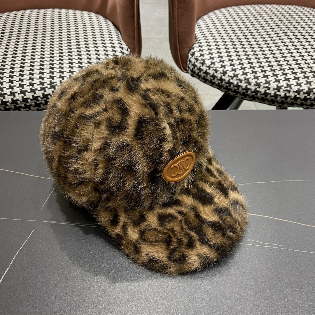  CELINE赛琳韩版豹纹棒球帽女秋冬加厚保暖毛绒帽子时尚休闲仿兔毛绒鸭舌帽潮