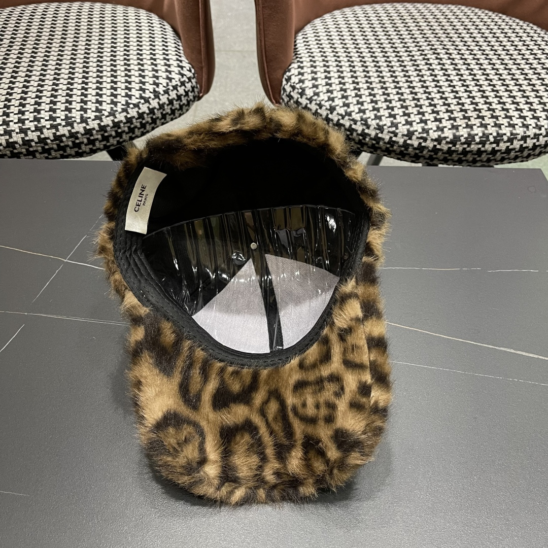  CELINE赛琳韩版豹纹棒球帽女秋冬加厚保暖毛绒帽子时尚休闲仿兔毛绒鸭舌帽潮