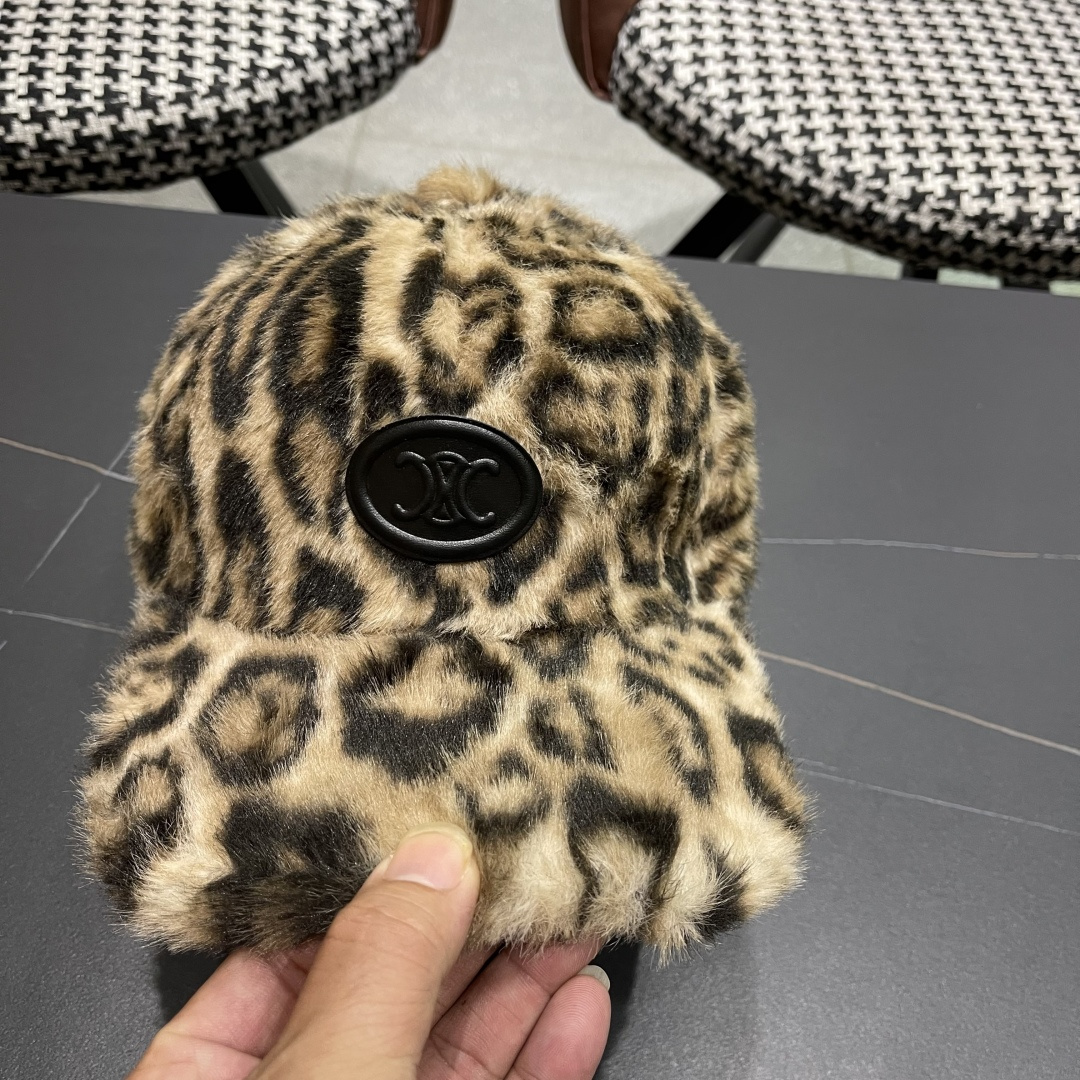  CELINE赛琳韩版豹纹棒球帽女秋冬加厚保暖毛绒帽子时尚休闲仿兔毛绒鸭舌帽潮
