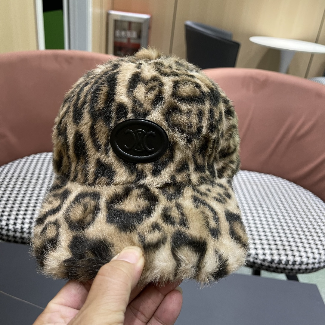  CELINE赛琳韩版豹纹棒球帽女秋冬加厚保暖毛绒帽子时尚休闲仿兔毛绒鸭舌帽潮