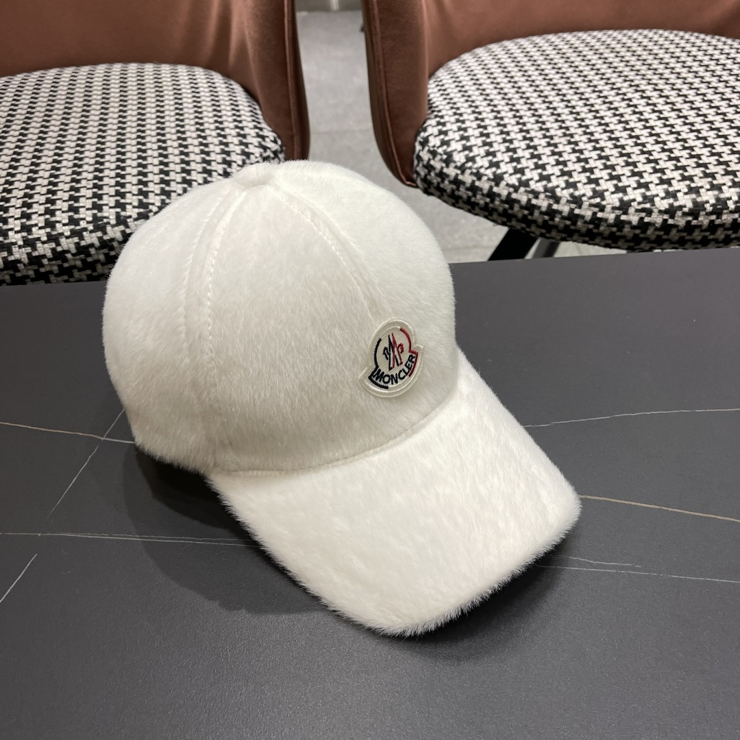  蒙口MONCELER新款毛绒棒球帽时尚百搭鸭舌帽潮男