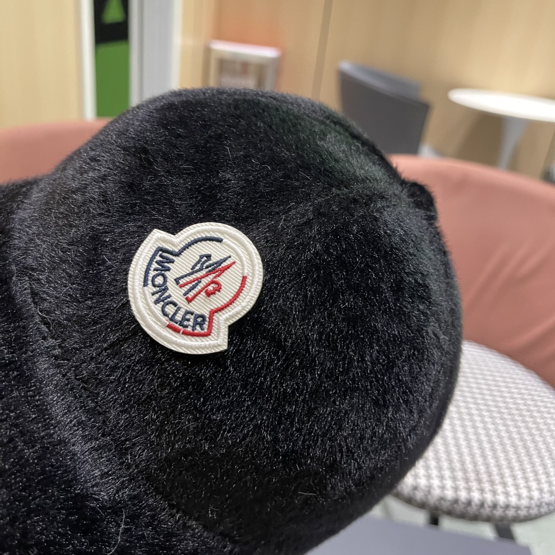  蒙口MONCELER新款毛绒棒球帽时尚百搭鸭舌帽潮男