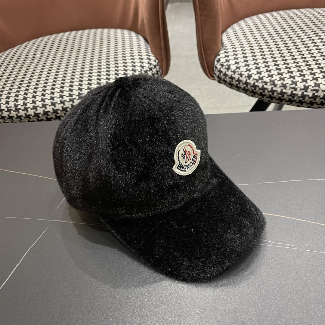  蒙口MONCELER新款毛绒棒球帽时尚百搭鸭舌帽潮男