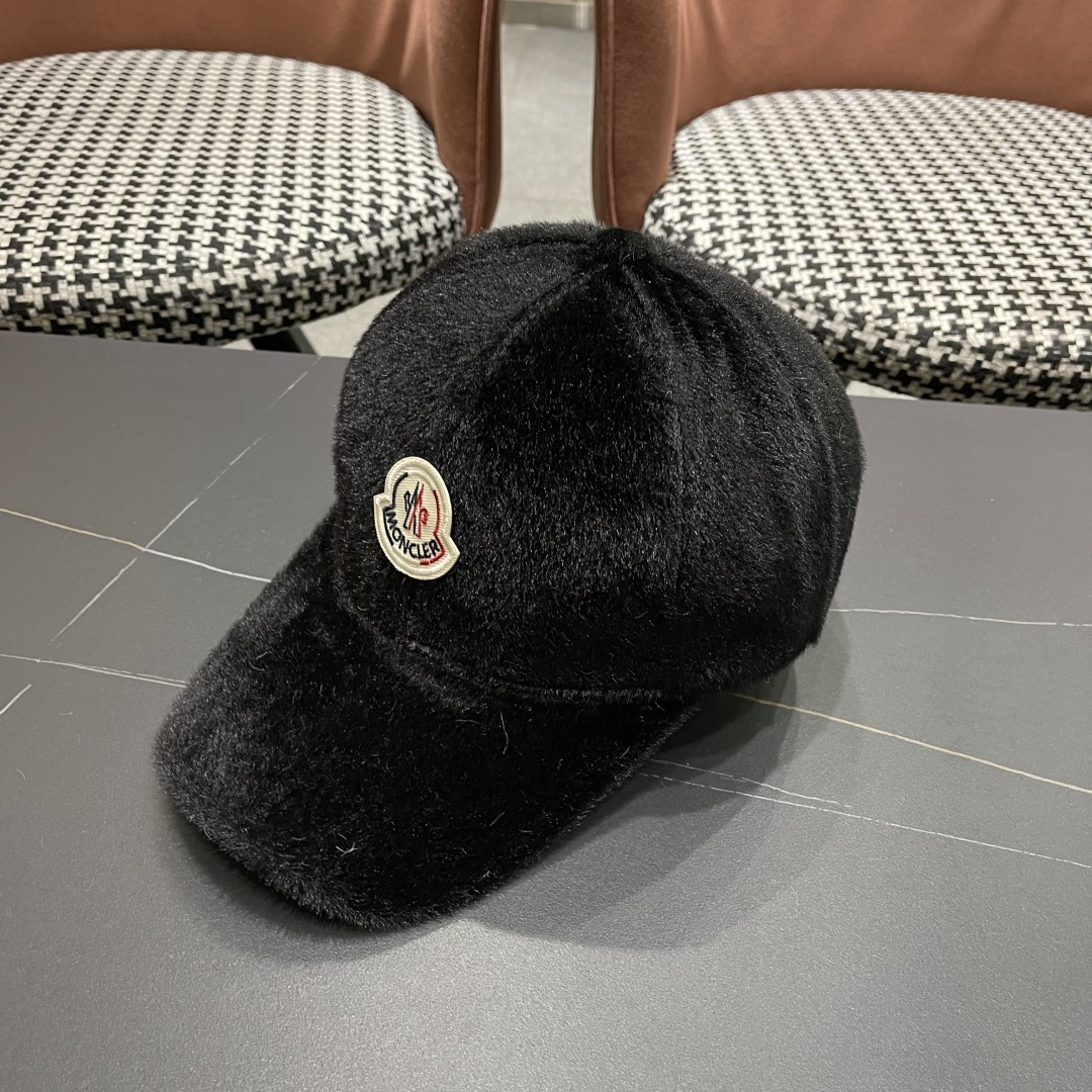  蒙口MONCELER新款毛绒棒球帽时尚百搭鸭舌帽潮男