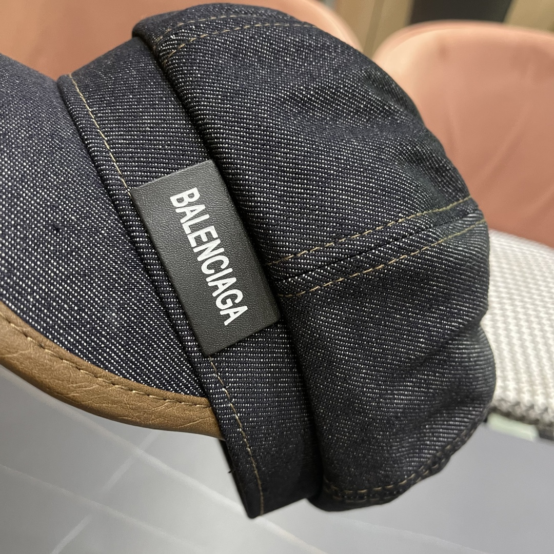  巴黎世家 Balenciaga 秋冬新款牛仔风八角帽子女情侣款休
闲男户外运动宽檐鸭舌贝雷帽男