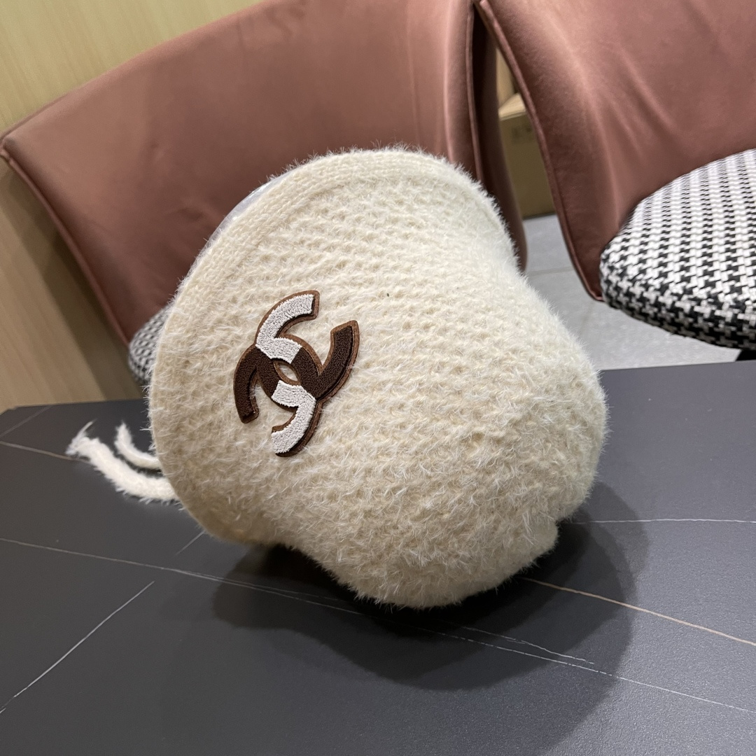  Chanel香奈儿新品秋冬帽子女时尚百搭针织毛线帽纯色百搭兔毛保暖护耳帽大头围