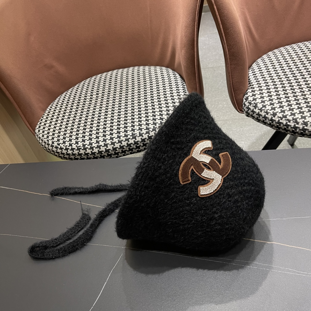  Chanel香奈儿新品秋冬帽子女时尚百搭针织毛线帽纯色百搭兔毛保暖护耳帽大头围