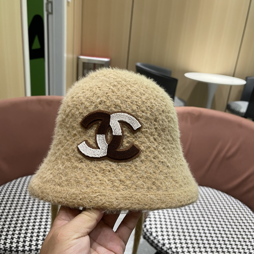  Chanel香奈儿新品秋冬帽子女时尚百搭针织毛线帽纯色百搭兔毛保暖护耳帽大头围