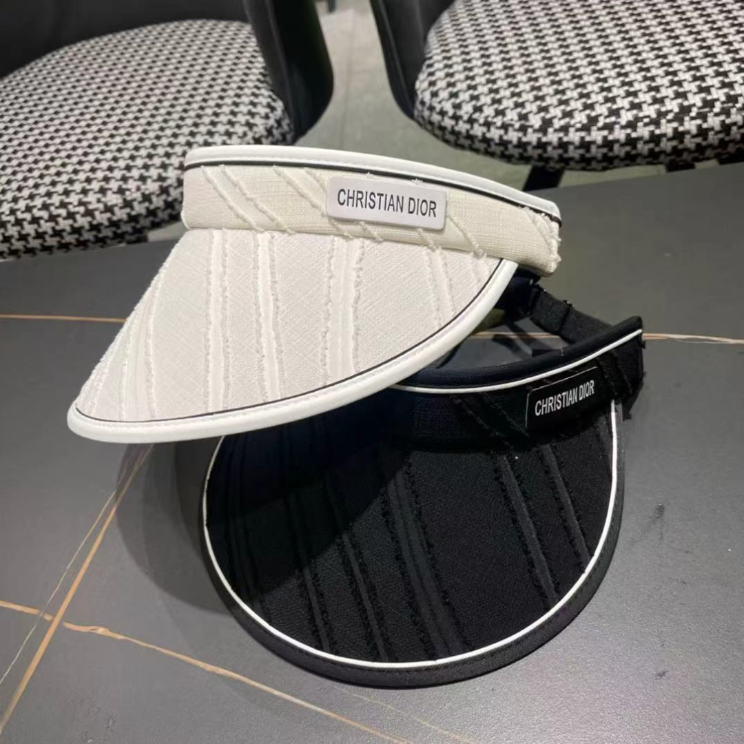  迪奥Dior 2025早春最新款空顶帽，夏天必备单品，因为真的太好搭，夏天搭配清凉夏日风情真的超