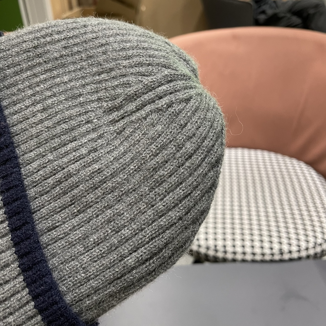 【MONCLER蒙口秋冬加厚加绒边保暖加厚男士针织帽户外护耳毛线帽女