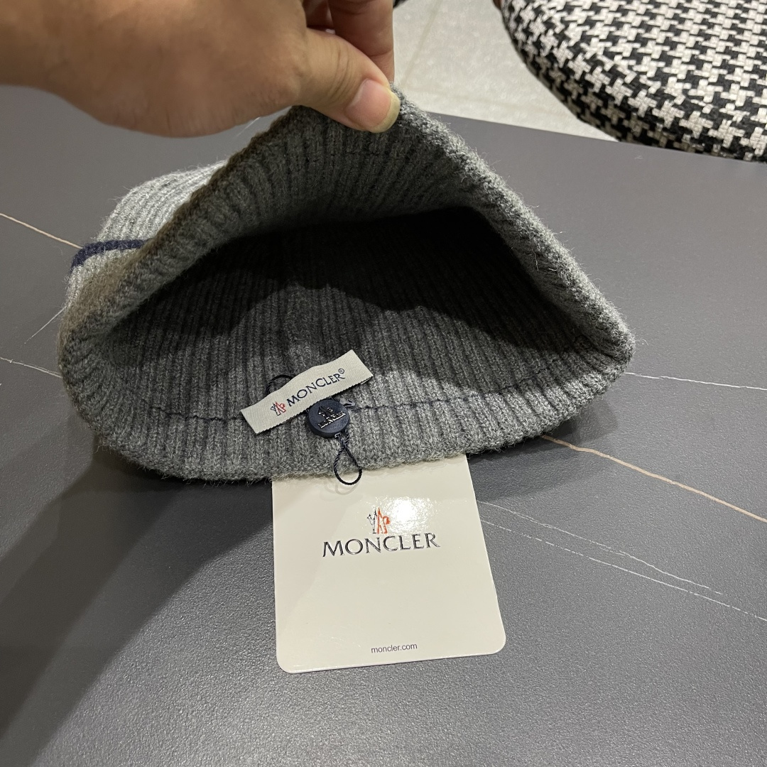 【MONCLER蒙口秋冬加厚加绒边保暖加厚男士针织帽户外护耳毛线帽女