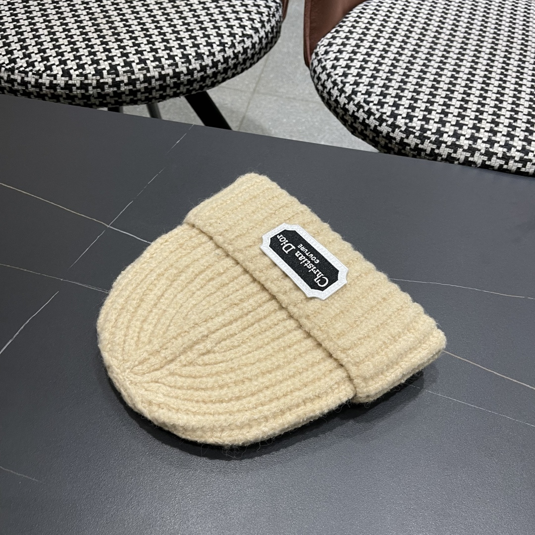  DIOR迪奥帽子女冬季复古百搭显脸小毛线帽大头围保暖冷帽