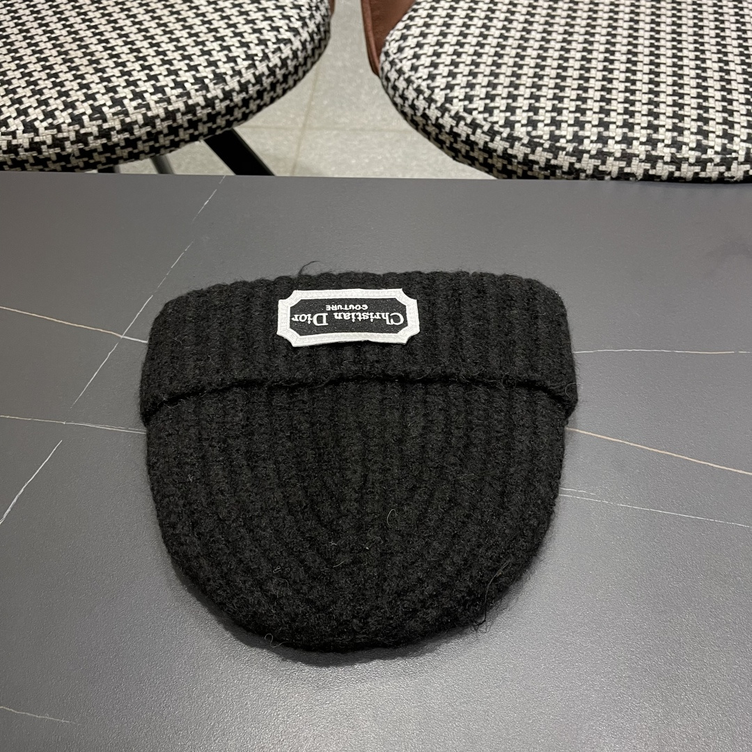  DIOR迪奥帽子女冬季复古百搭显脸小毛线帽大头围保暖冷帽